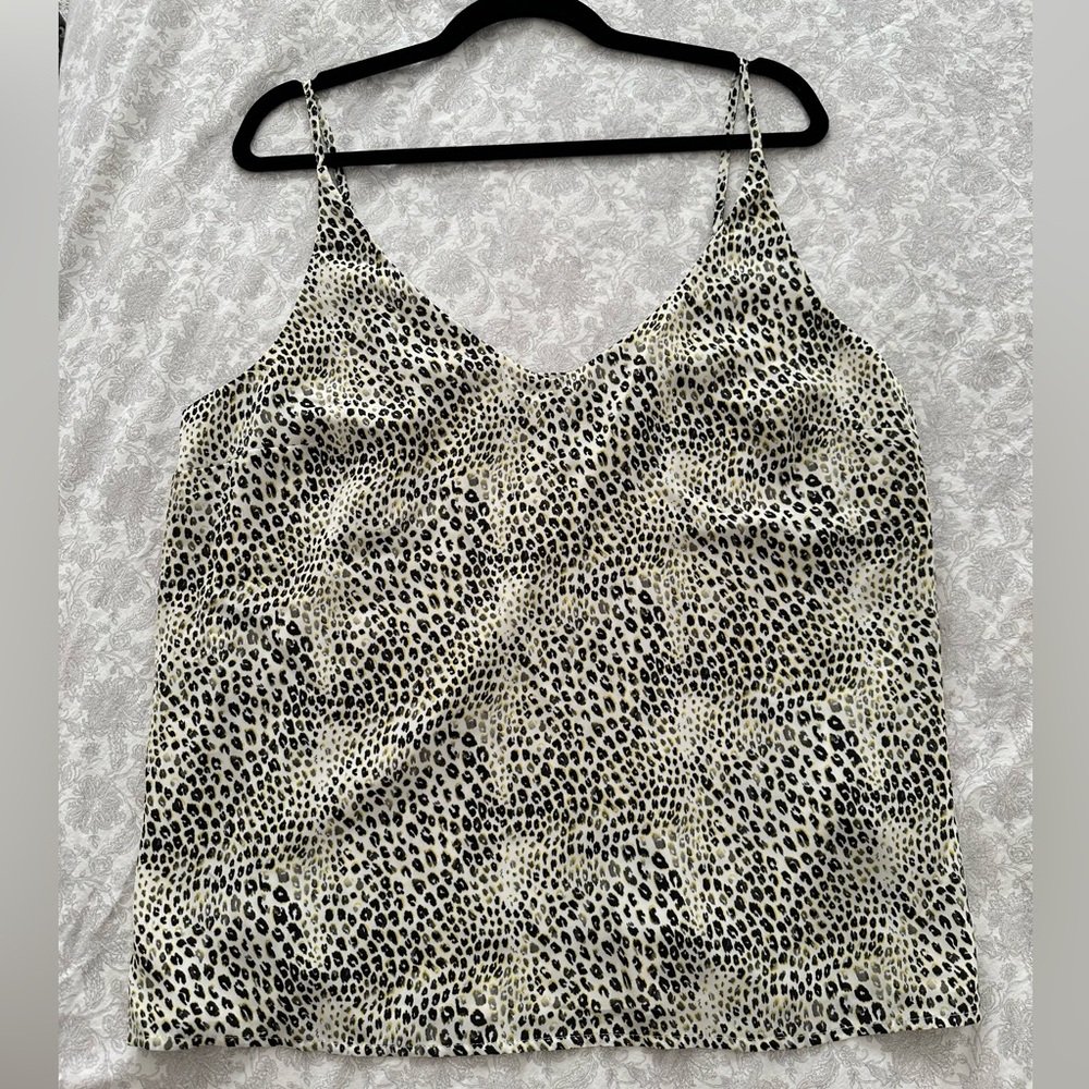 Banana Republic Fitted Black and White Camisole Top